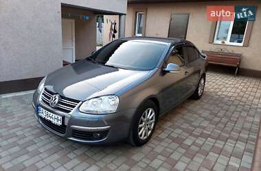 Седан Volkswagen Jetta 2008 в Новоукраїнці