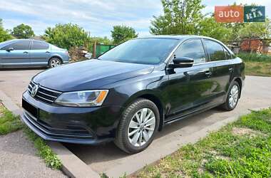 Седан Volkswagen Jetta 2015 в Чугуеве
