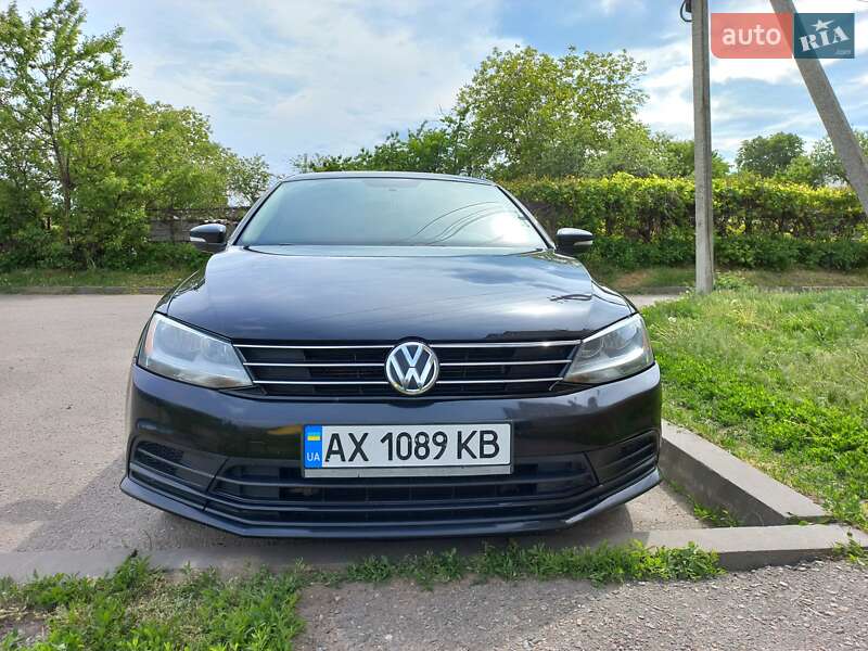 Седан Volkswagen Jetta 2015 в Чугуеве