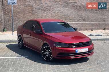 Седан Volkswagen Jetta 2016 в 
