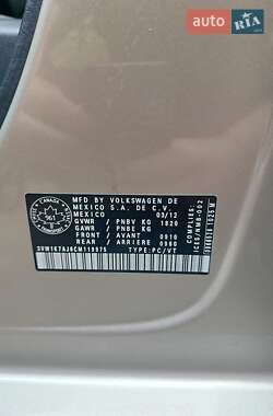 Седан Volkswagen Jetta 2012 в 