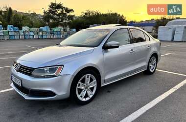 Седан Volkswagen Jetta 2013 в Днепре