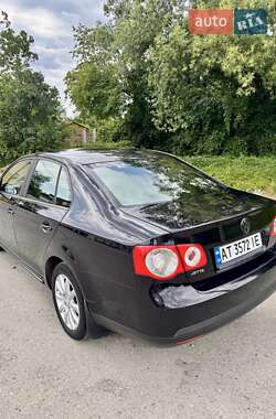Седан Volkswagen Jetta 2008 в 