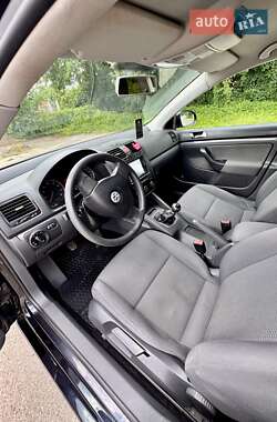 Седан Volkswagen Jetta 2008 в 