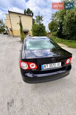 Седан Volkswagen Jetta 2008 в 