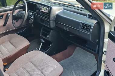 Седан Volkswagen Jetta 1984 в 
