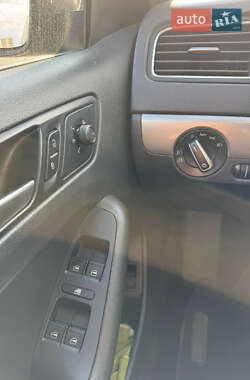 Седан Volkswagen Jetta 2017 в 