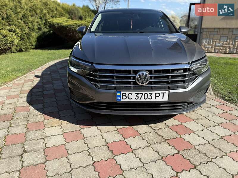 Седан Volkswagen Jetta 2019 в Стрые