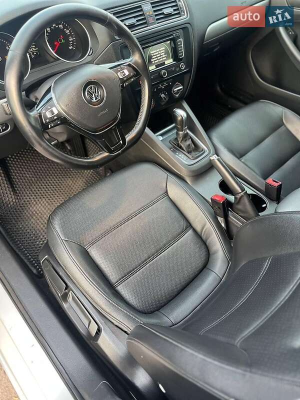 Volkswagen Jetta 2014