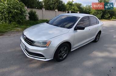 Седан Volkswagen Jetta 2015 в 