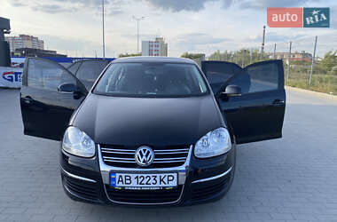 Седан Volkswagen Jetta 2006 в Вінниці