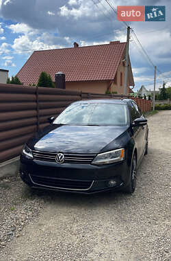 Седан Volkswagen Jetta 2012 в Черновцах
