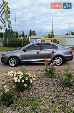 Седан Volkswagen Jetta 2012 в Полтаві