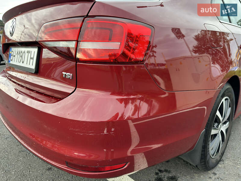 Седан Volkswagen Jetta 2017 в Львові