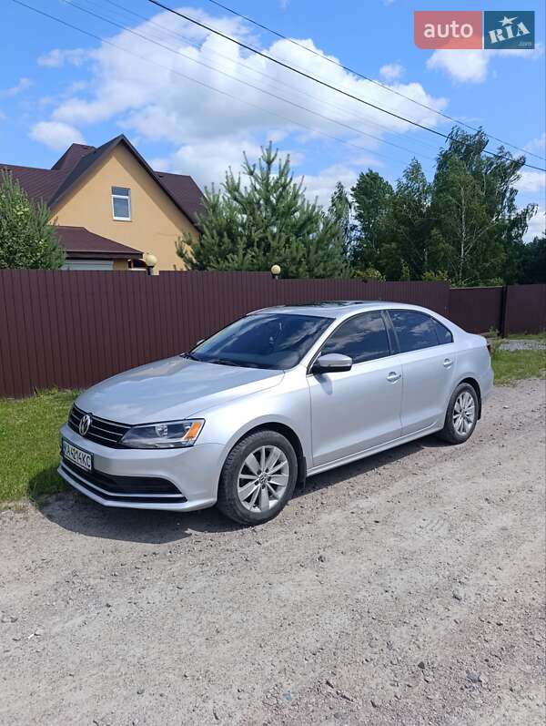 Седан Volkswagen Jetta 2016 в Киеве
