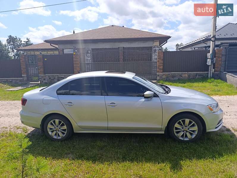 Седан Volkswagen Jetta 2016 в Киеве
