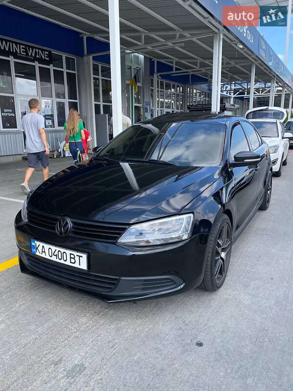 Volkswagen Jetta 2011