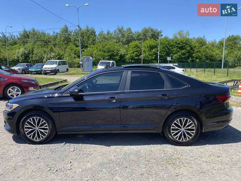 Седан Volkswagen Jetta 2019 в Львове