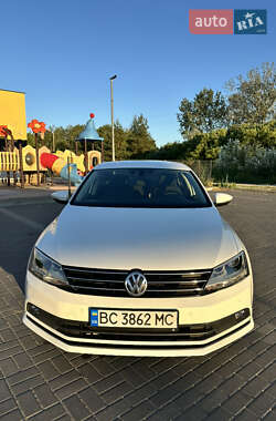 Седан Volkswagen Jetta 2016 в Шептицькому