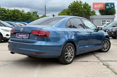 Седан Volkswagen Jetta 2016 в 