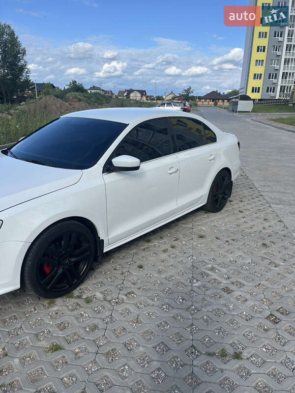 Седан Volkswagen Jetta 2017 в Полтаві