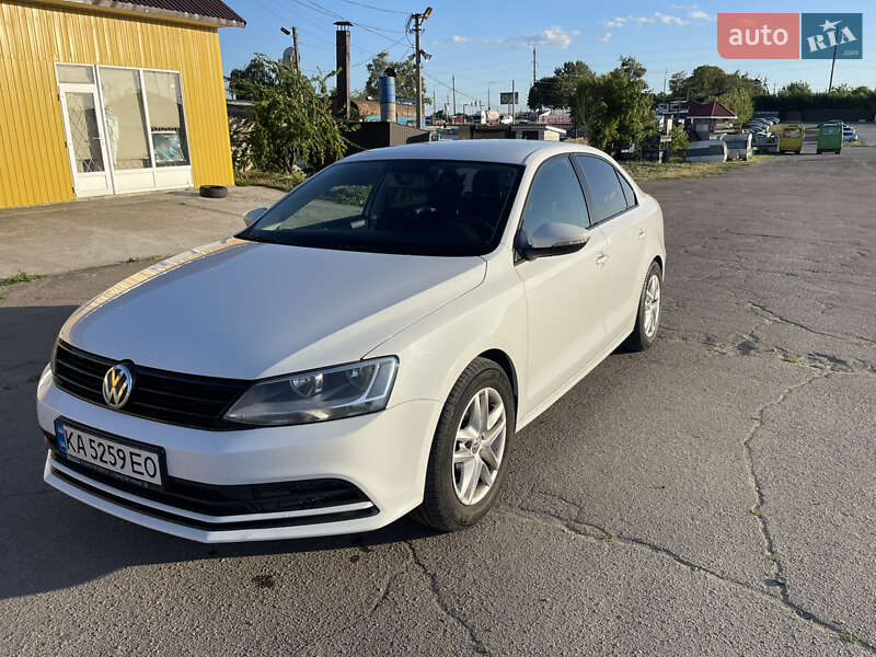 Седан Volkswagen Jetta 2016 в Рівному