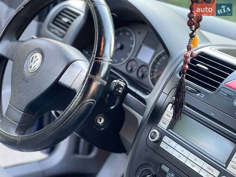 Седан Volkswagen Jetta 2008 в Ровно