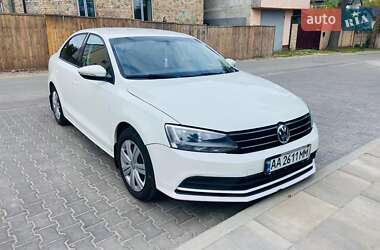 Седан Volkswagen Jetta 2016 в Житомире
