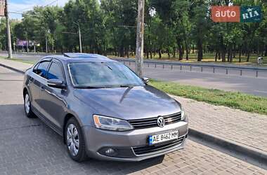 Седан Volkswagen Jetta 2011 в Днепре