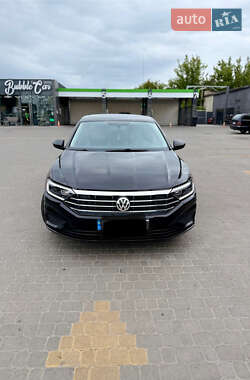 Седан Volkswagen Jetta 2018 в 