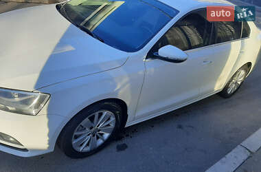 Седан Volkswagen Jetta 2016 в Одесі