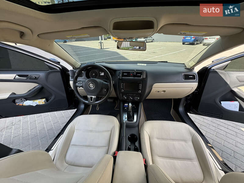 Седан Volkswagen Jetta 2012 в Киеве