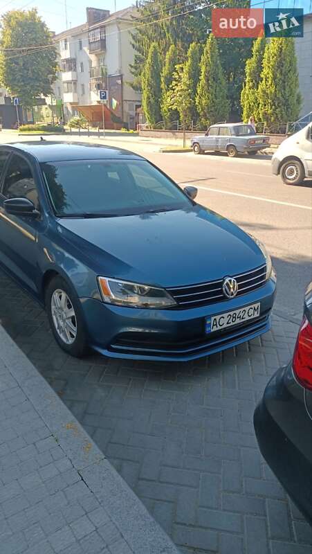 Седан Volkswagen Jetta 2015 в Луцке