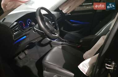 Седан Volkswagen Jetta 2020 в 