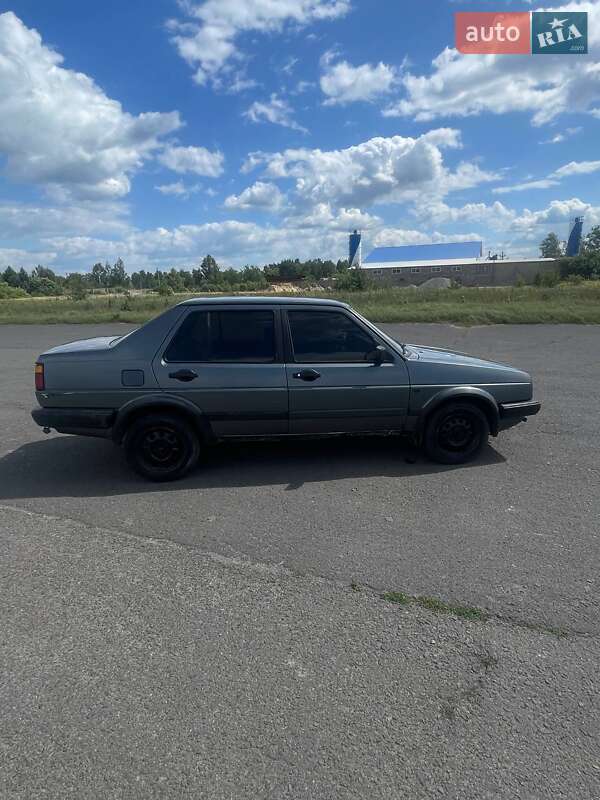 Седан Volkswagen Jetta 1988 в Березному