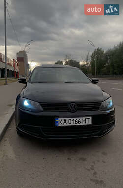Седан Volkswagen Jetta 2011 в 
