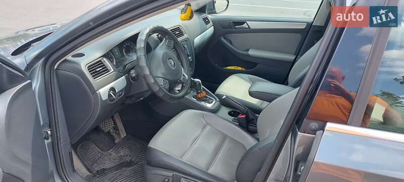Седан Volkswagen Jetta 2013 в Киеве