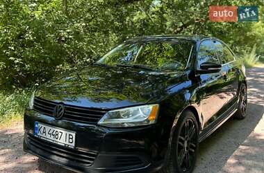 Седан Volkswagen Jetta 2013 в Киеве