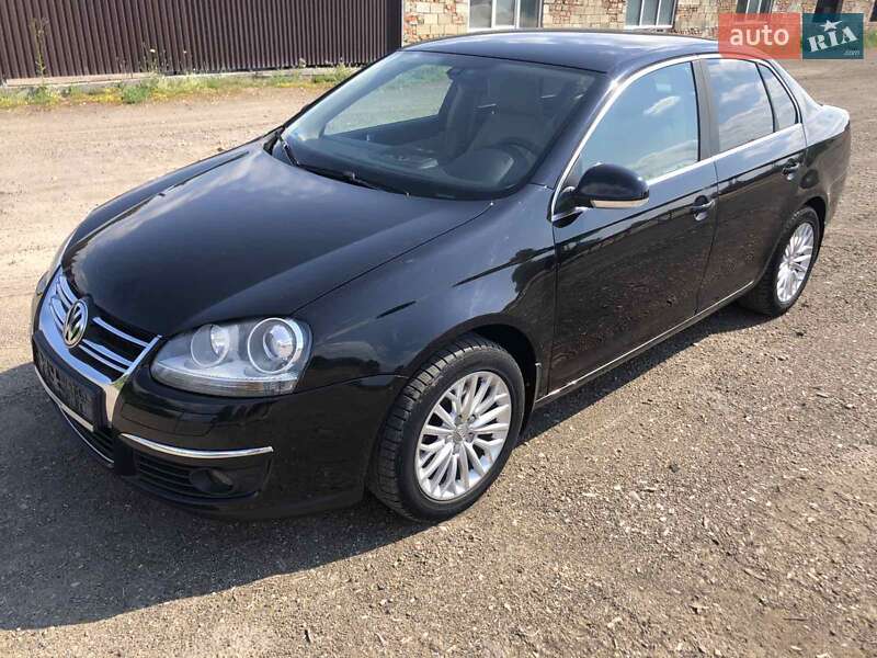 Седан Volkswagen Jetta 2008 в Ланчині