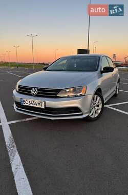 Седан Volkswagen Jetta 2015 в Львові