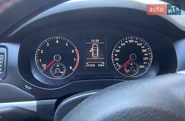 Седан Volkswagen Jetta 2013 в Борщеве