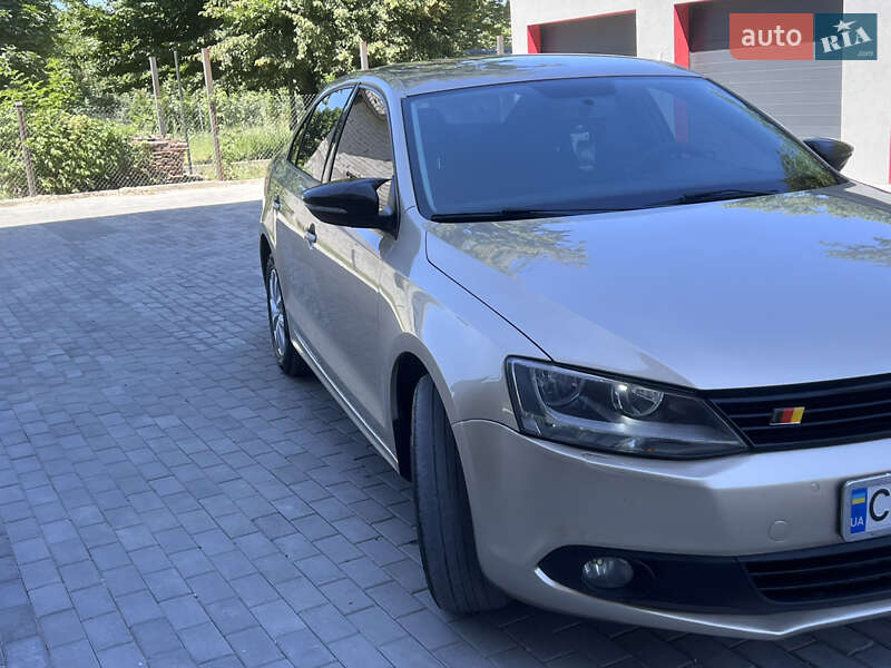 Volkswagen Jetta 2013