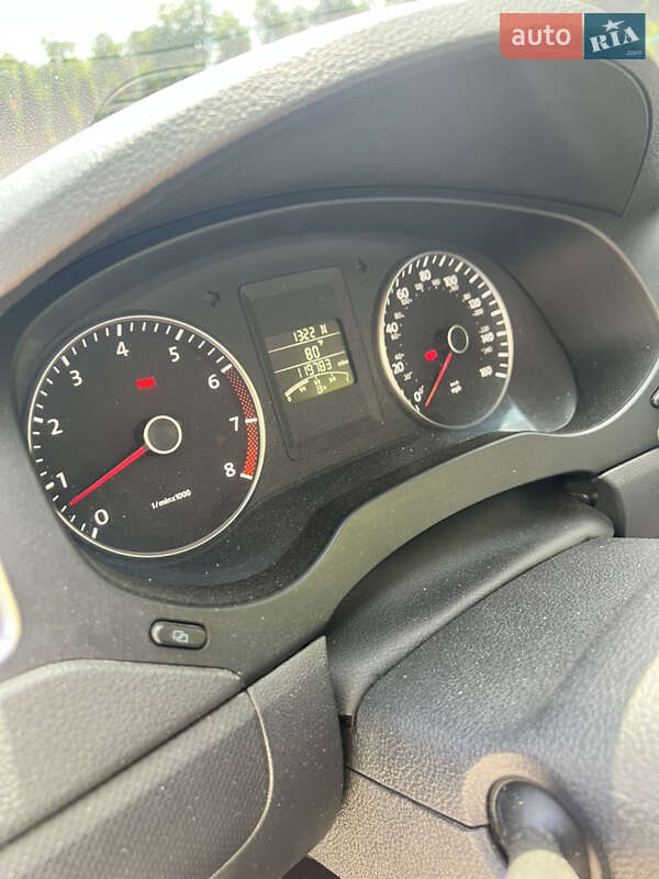 Седан Volkswagen Jetta 2011 в Харькове