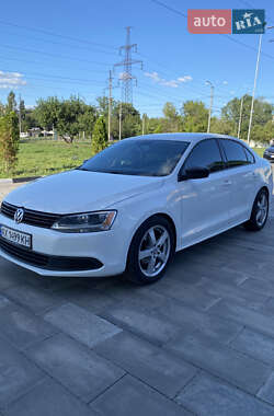 Седан Volkswagen Jetta 2014 в Харкові