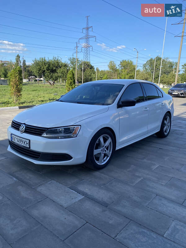 Volkswagen Jetta 2014
