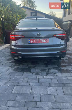 Седан Volkswagen Jetta 2024 в 