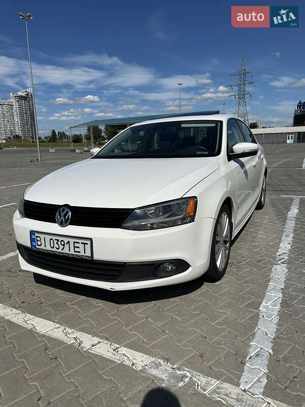 Седан Volkswagen Jetta 2010 в Вышгороде