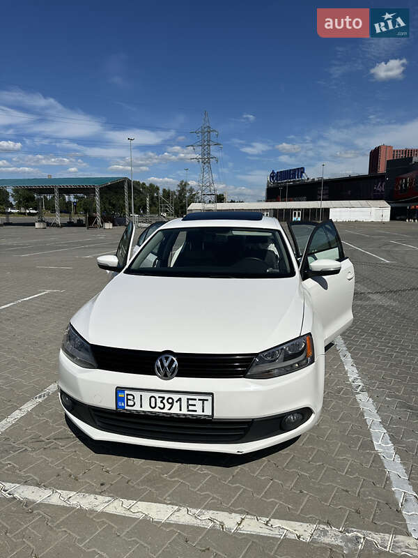 Седан Volkswagen Jetta 2010 в Вышгороде