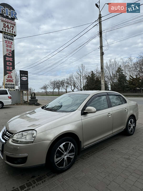 Седан Volkswagen Jetta 2006 в Одесі