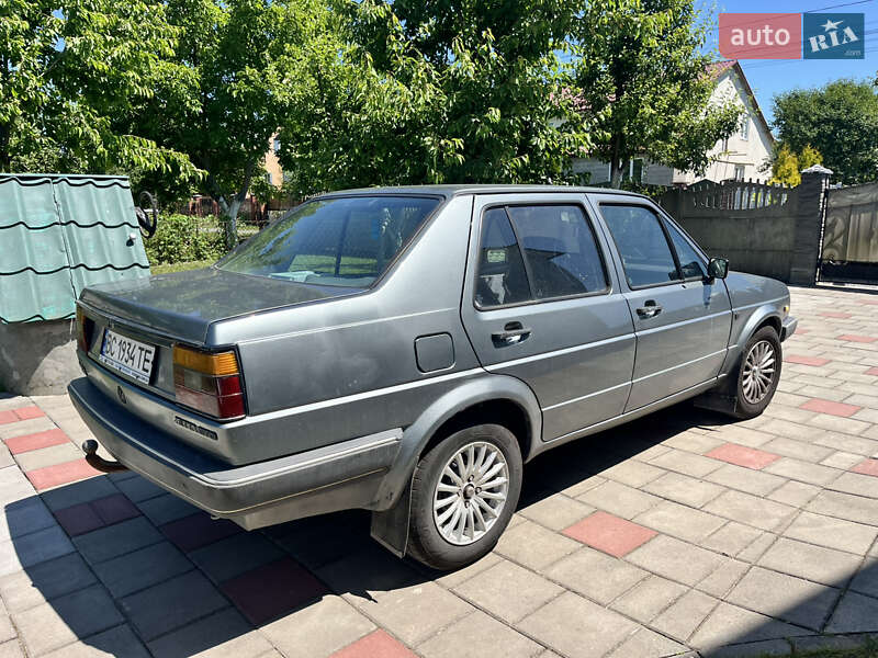 Седан Volkswagen Jetta 1987 в Львове